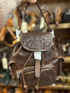 制道复古马皮女款双肩包真皮单肩斜挎包机车风休闲通勤包L14237