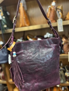 制道复古重工洗水马皮单肩斜挎包休闲通勤包L14206