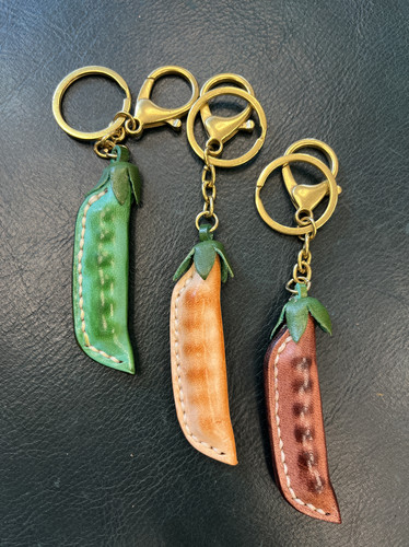 制道牛皮豌豆荚钥匙扣挂件创意个性精致汽车钥匙链圈环饰品礼品