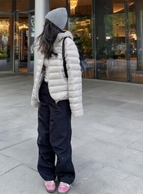 黑冰排骨羽绒服女生轻薄白鸭绒短款加厚韩版运动连帽外套保暖防寒