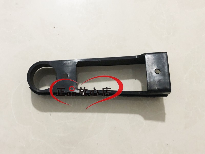 BJ125-3E配件TNT125135摩托车链条防护块保护块防磨块