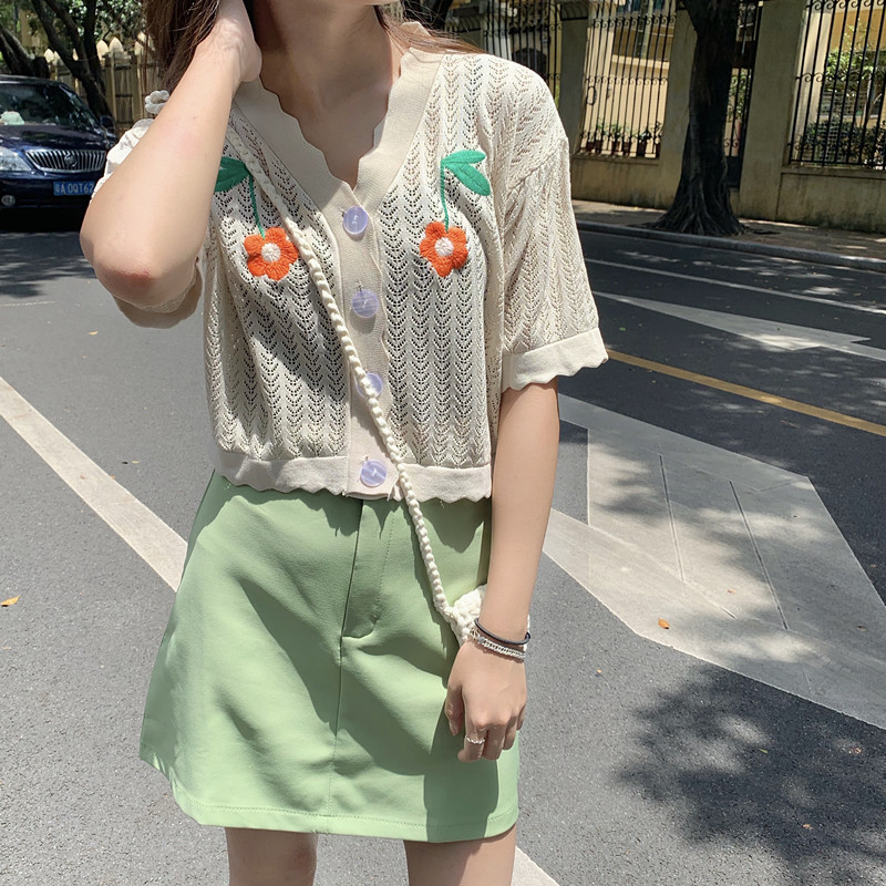 Summer heavy industry Flower knitted cardigan Top + fresh light green half skirt A-line skirt suit for women