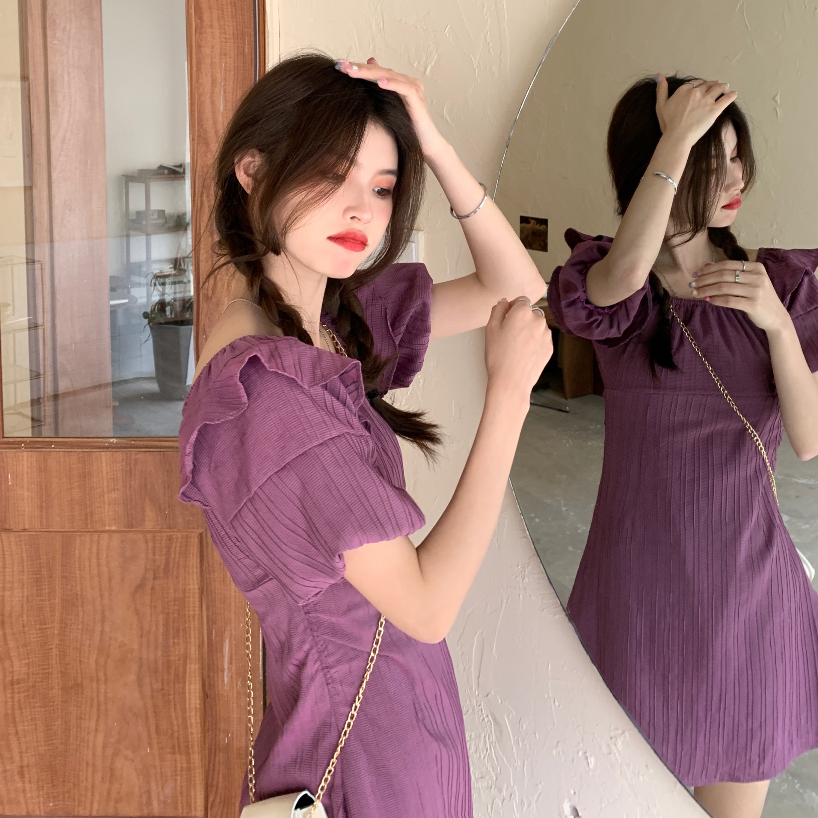 Real photo of 2021 summer new French close waist off shoulder one neck dress berry purple short skirt female