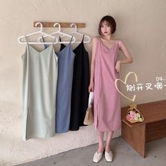 Real shooting summer gentle wind V-neck hem side split suspender skirt French temperament no sleeve length skirt