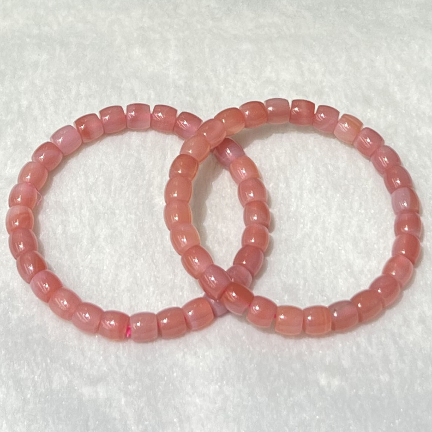 天然粉盐源玛瑙直切桶珠手链女款单圈时尚小清新简约水晶手串饰品,饰品/流行首饰/时尚饰品新,手饰/手串,淘宝优惠券,粉丝福利购,淘宝优惠卷