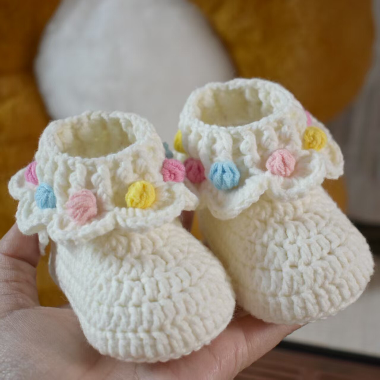 婴儿鞋子秋冬新款0-3-6-12个月龙宝宝手工编织新生儿毛线鞋子成品