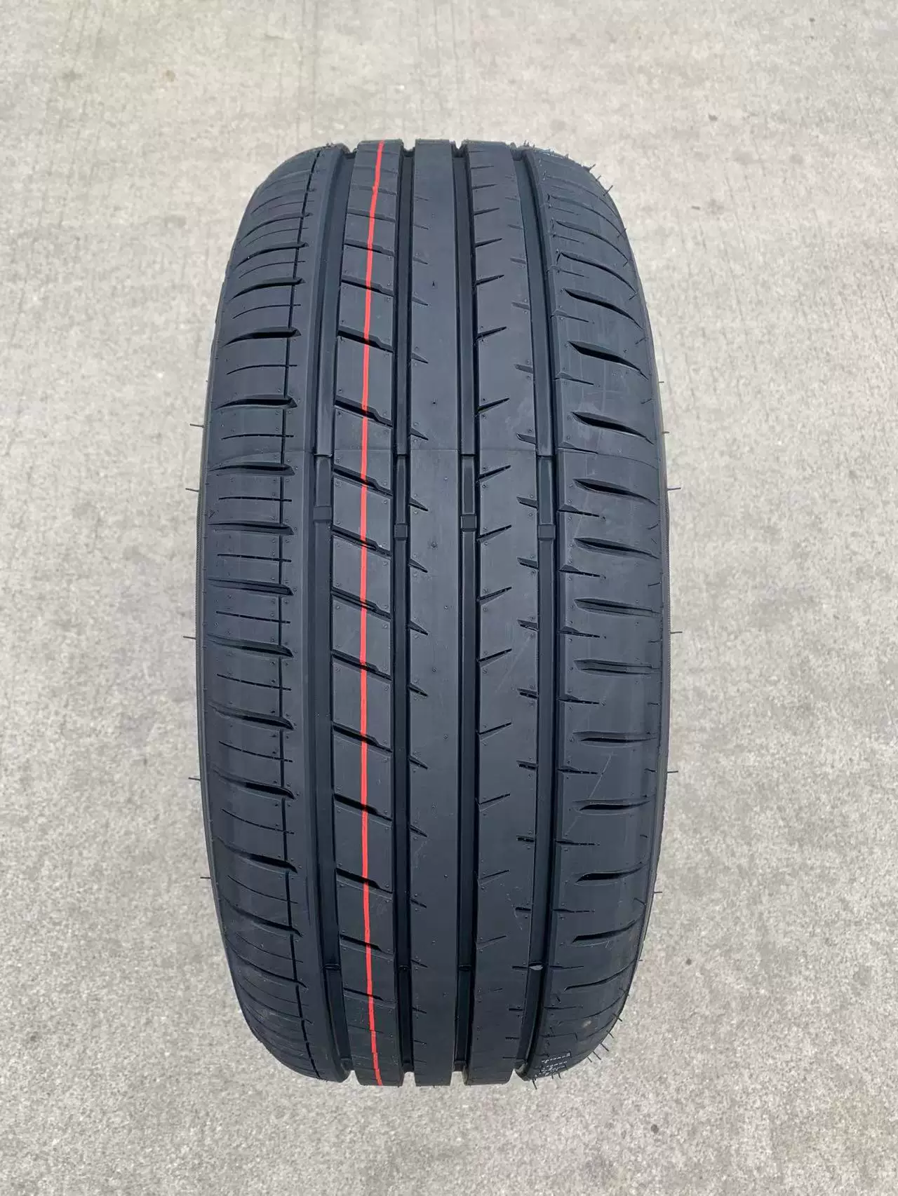 155 165 17570r14 Шина для автомобиля 185 195 20555R16 215 22565R17R13R15