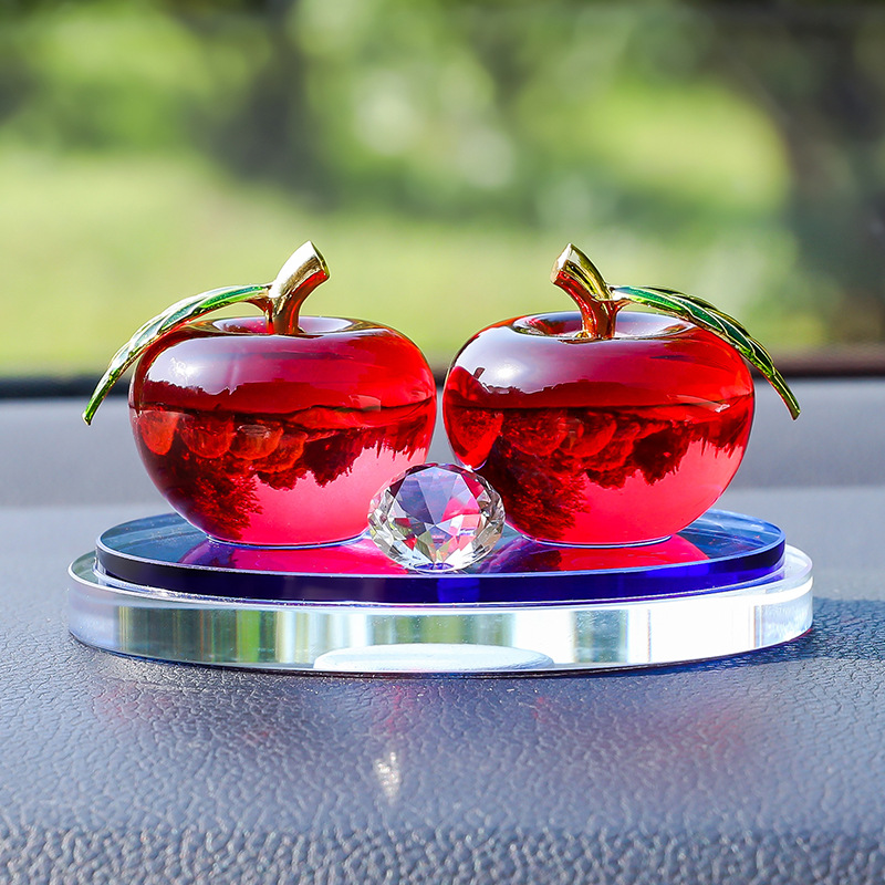 车载苹果摆件水晶新款汽车香水座