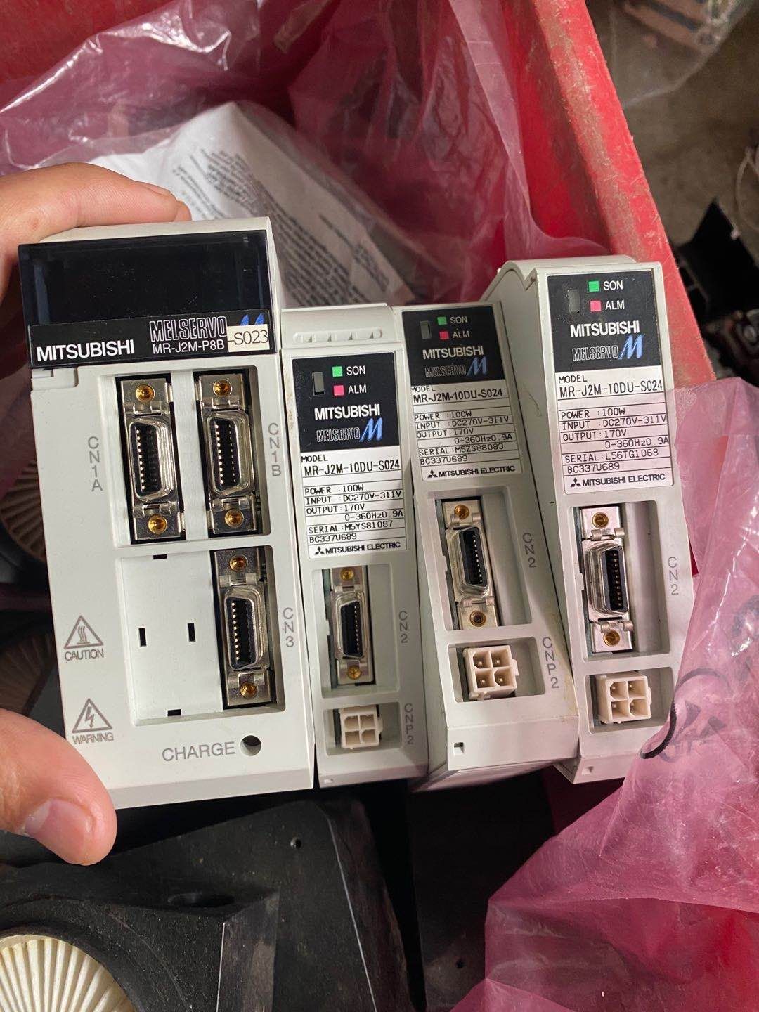 三菱伺服驱动器 MR-J2M-P8B-S023  MR-J2M-10DU-024 20DU 40DU 议