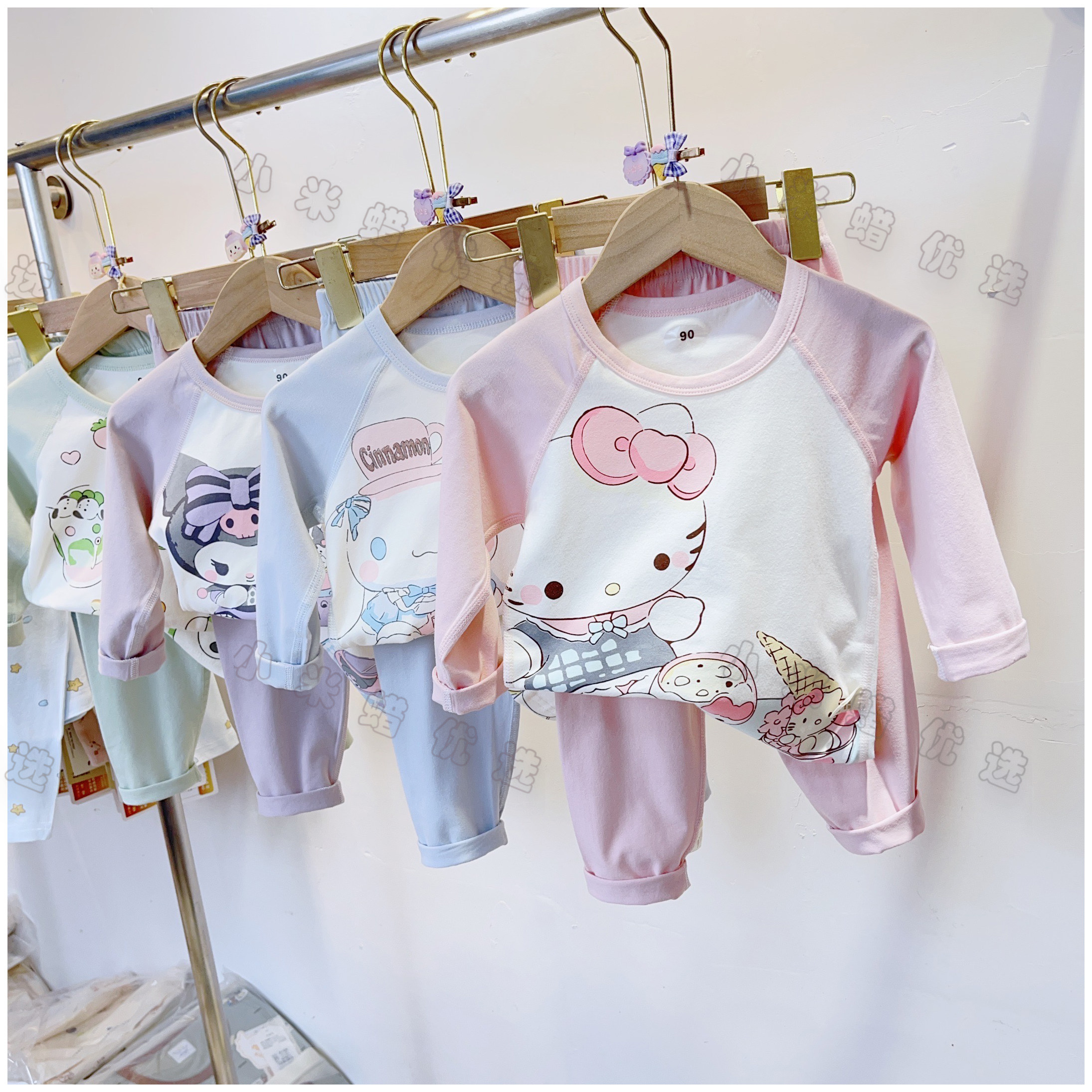 儿童可爱卡通大胸花纯棉家居服睡衣宝宝秋冬心柔棉插肩袖打底套装