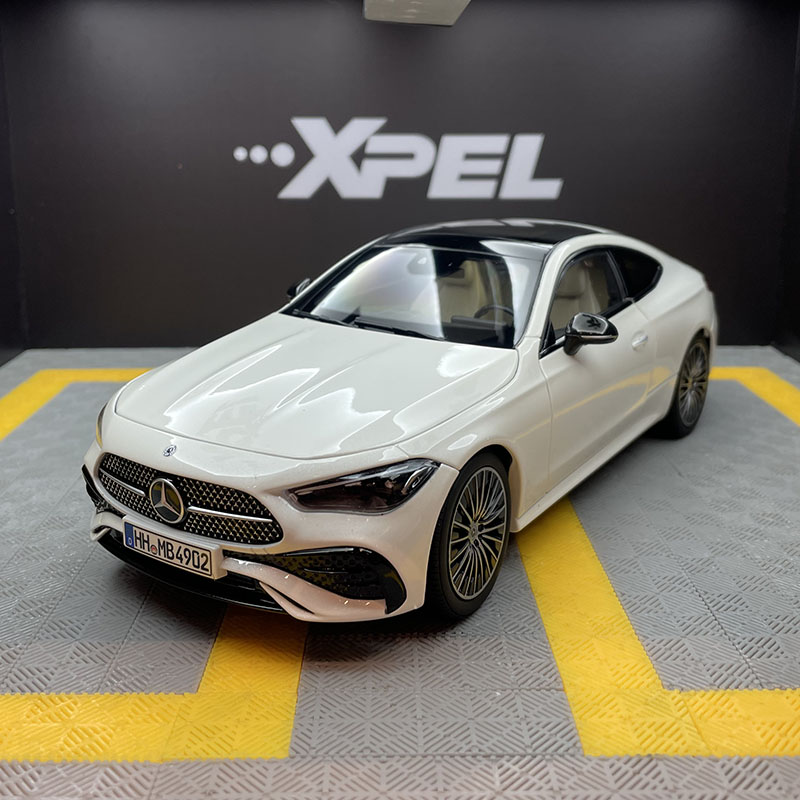 合金118奔驰GLE汽车模型