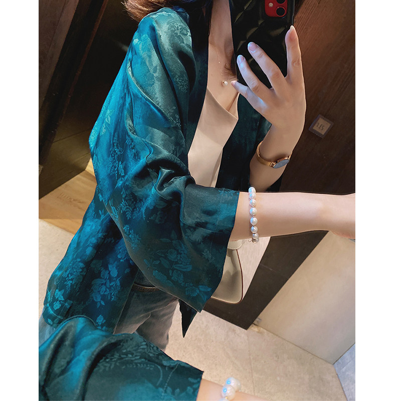 ZM1020 가을 원래 XIANGYUNSHA HANFU 여성의 종이 패턴 새로운 실크 중국 스타일 외부 상단 절단 그림