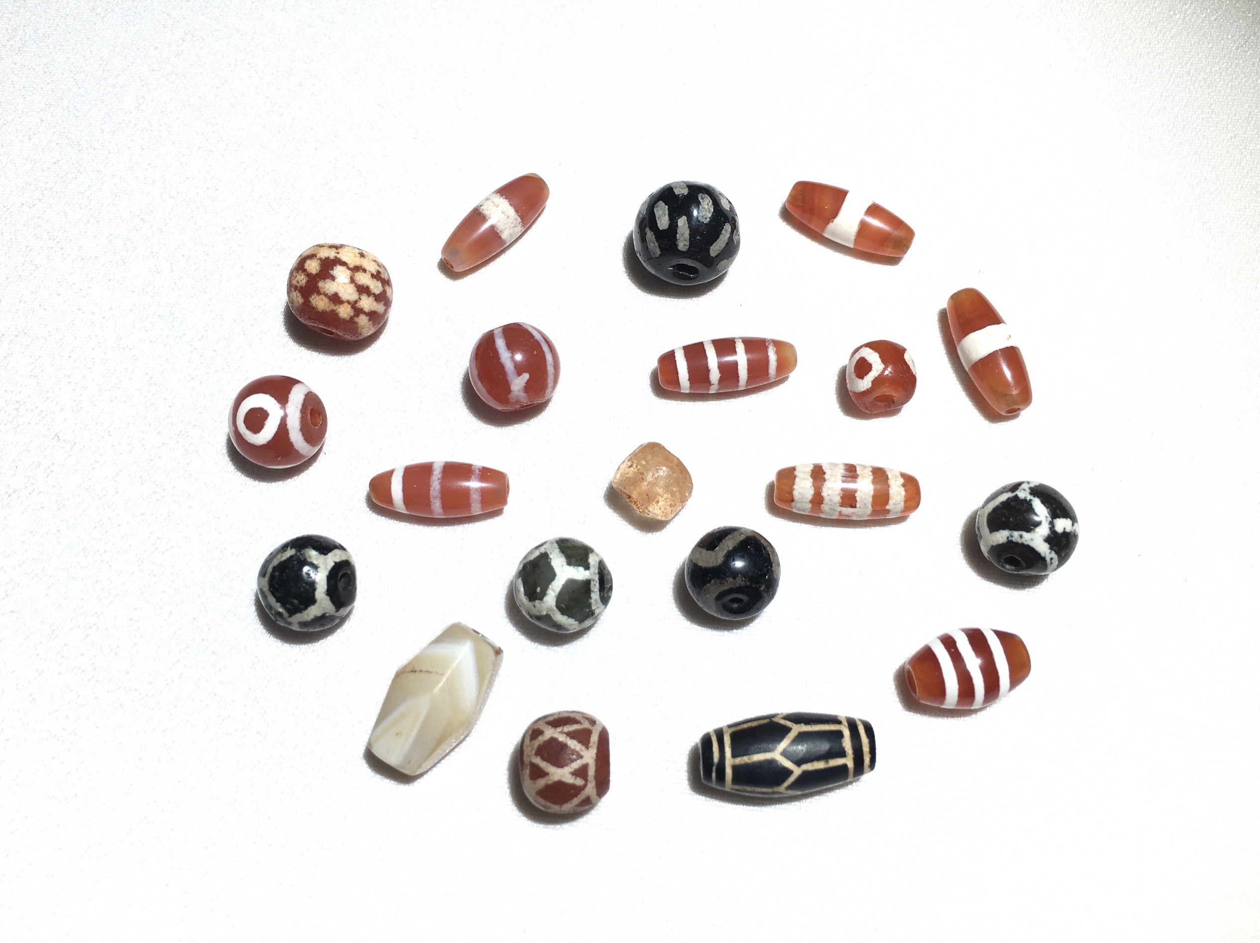 西亚古珠镶蚀玛瑙红玉髓珠泰系鬼眼足球珠满天星小线珠diy配饰,饰品/流行首饰/时尚饰品新,其他DIY饰品配件,淘宝优惠券,粉丝福利购,淘宝优惠卷