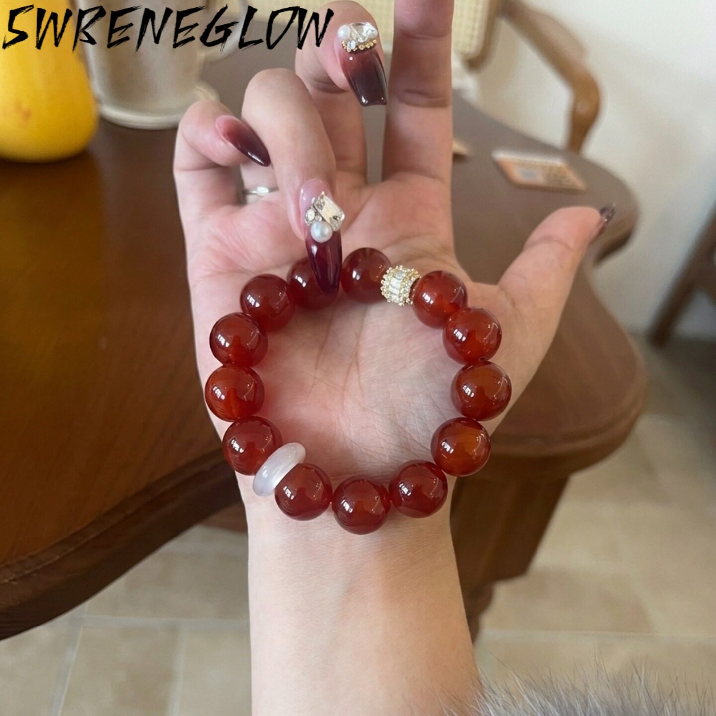 天然大颗粒红玛瑙马年红绳本命年手链女玉髓红色手绳手串水晶宝石