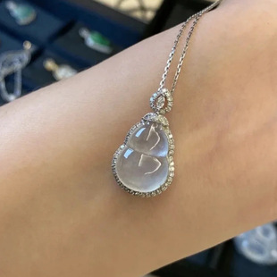 怦然心动/925新款新中式高冰透仿玉髓葫芦项链高级感锁骨链毛衣链