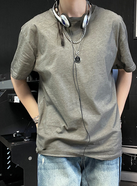 王有病工作室 深灰色高级感破洞做旧复古180G短袖T恤纯色情侣装