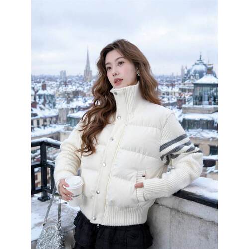 羽绒服女冬白针织拼接条纹三杠小个子学院风设计感立领白鸭绒外套