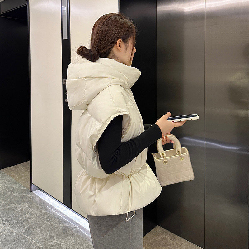 羽绒马甲女款秋冬连帽背