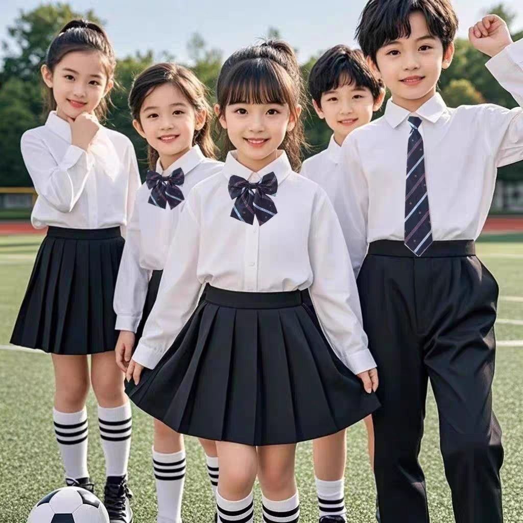 白衬衣黑裤儿童男女朗诵合唱表演