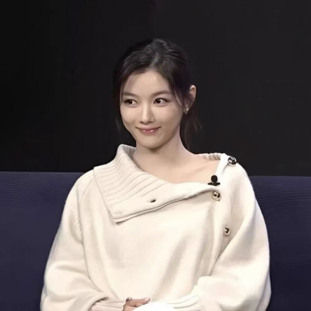 金裕贞同款乳白高领软糯毛衣女冬