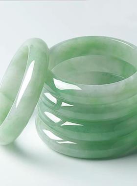 冰玉手炼豆种淡绿玉手炼女子直圈玉处理手炼浮花皇妃手炼