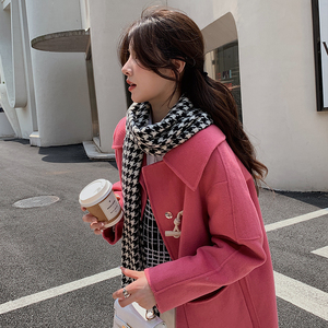 粉色娃娃领牛角扣双面羊绒大衣女2023秋冬新款今年流行高端呢外套,粉色花西装如何搭配图片
