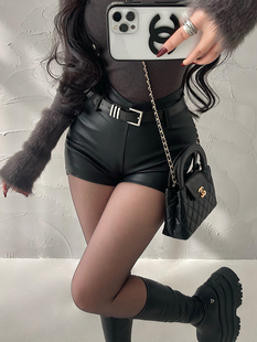 热裤 YoungGirlDay辣妹性感高腰显瘦弹力包臀显腿长pu皮短裤 含腰带