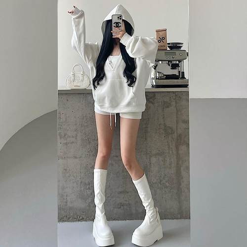 V领连帽卫衣高腰抽绳短裤套装