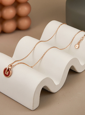 红色幸运铜钱吊坠玫瑰金项链欧美原单轻奢高级简约百搭