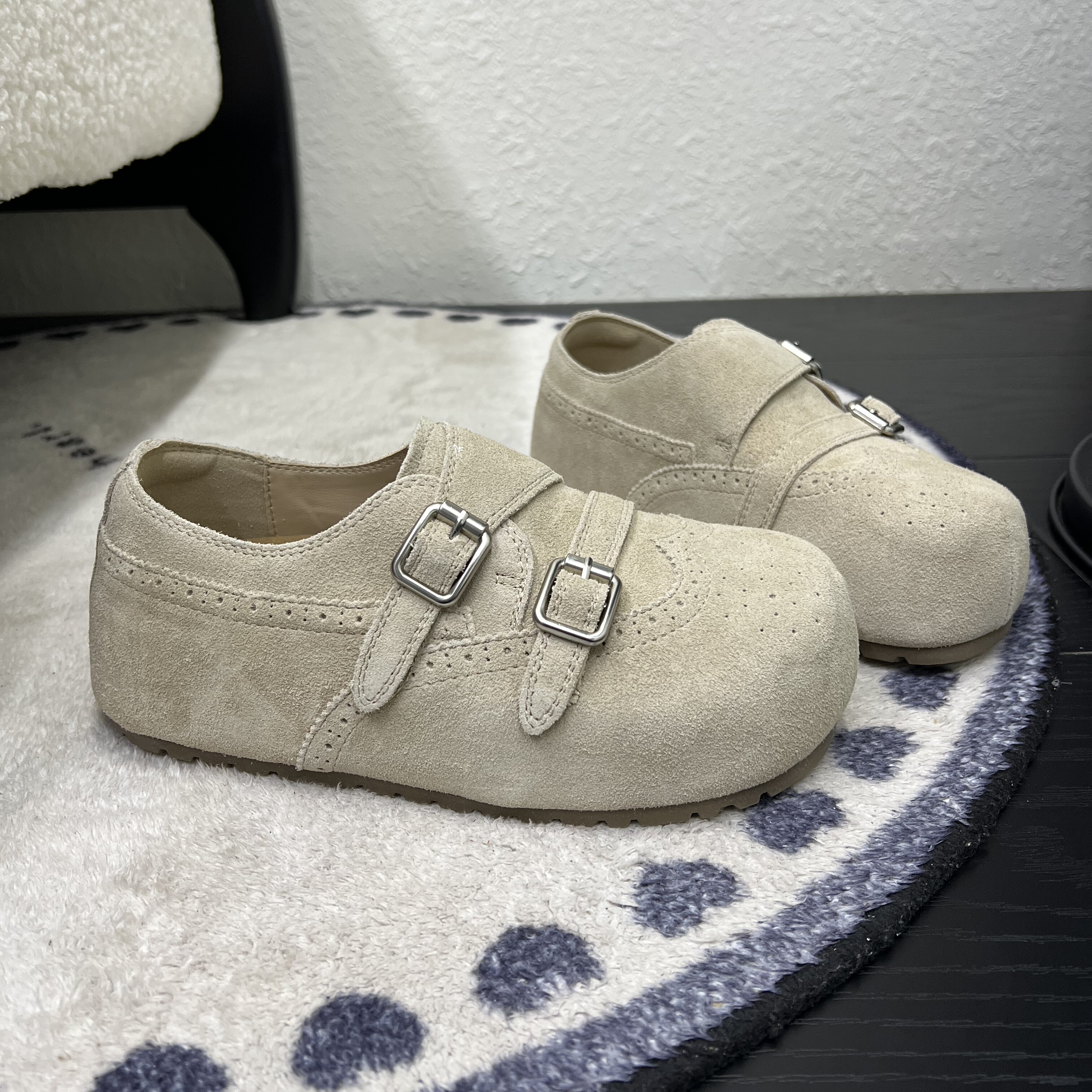 韩系复古风磨砂皮一脚蹬平底内增高勃肯鞋女2026新款双卡扣单鞋潮,女鞋,深口单鞋,淘宝优惠券,粉丝福利购,淘宝优惠卷