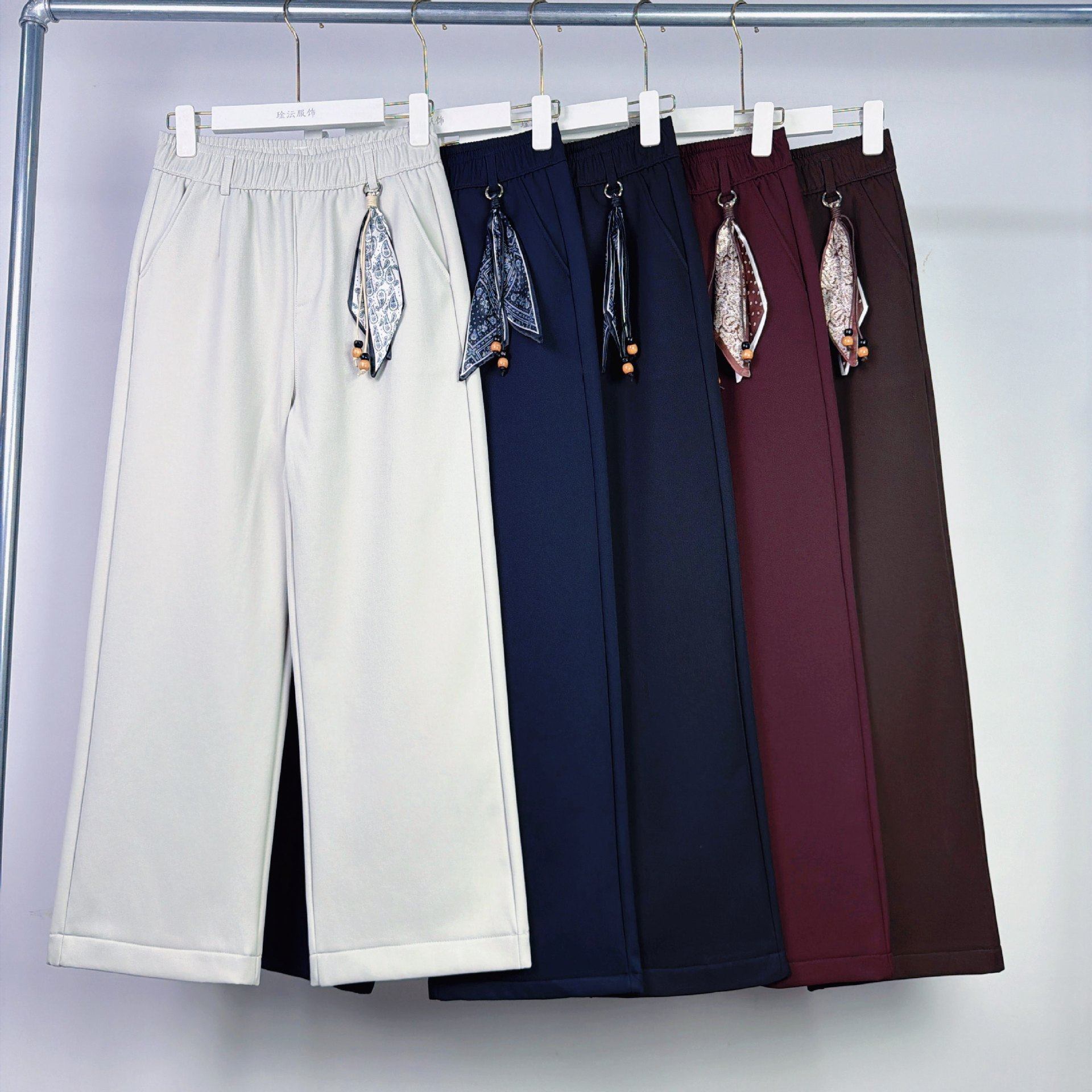 冬季女裤 绢丝棉加绒裤子宽松加厚直筒裤显瘦休闲裤女新款女裤