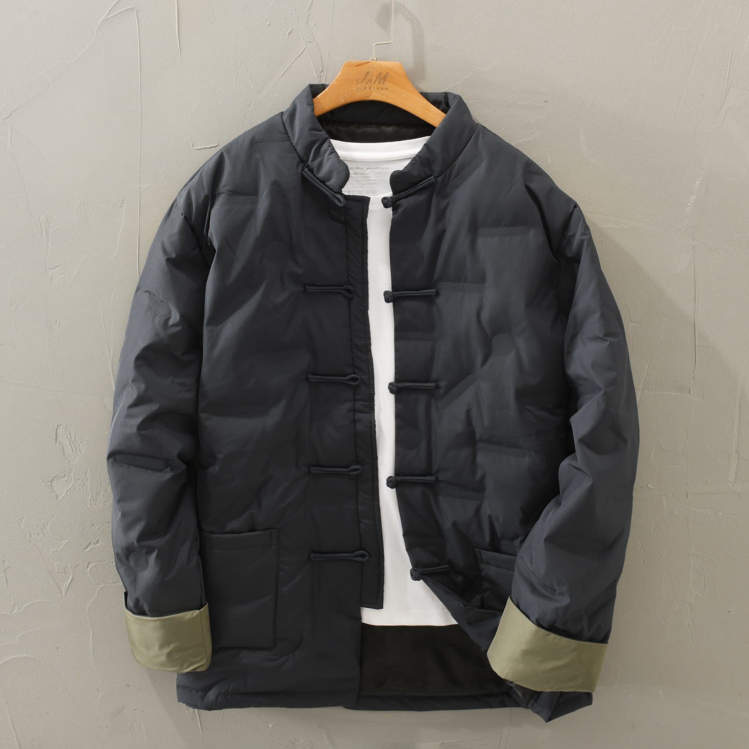 中国风立领盘扣唐装羽绒服