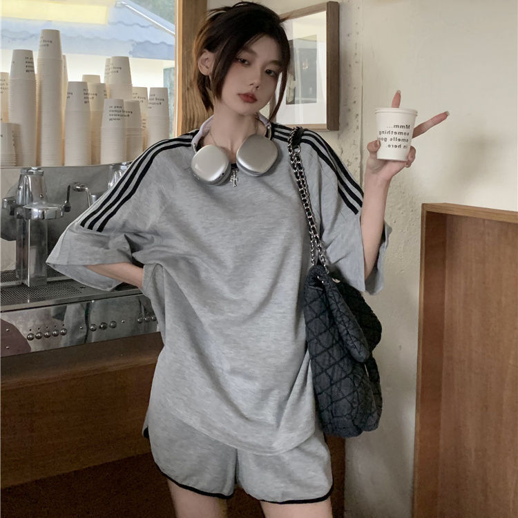2026夏撞色条纹女运动两件套