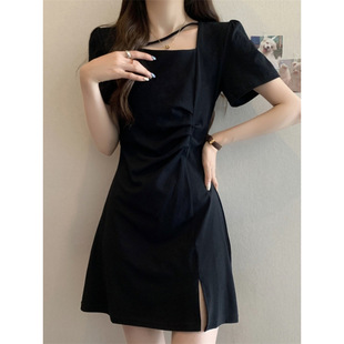 法式方领不规则短袖连衣裙女大码胖mm高级感收腰显瘦开叉A字短裙