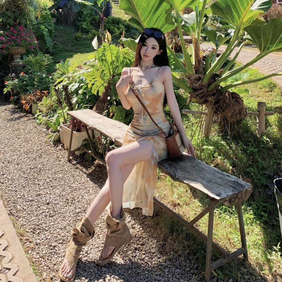 不规则吊带连衣裙海边度假长裙