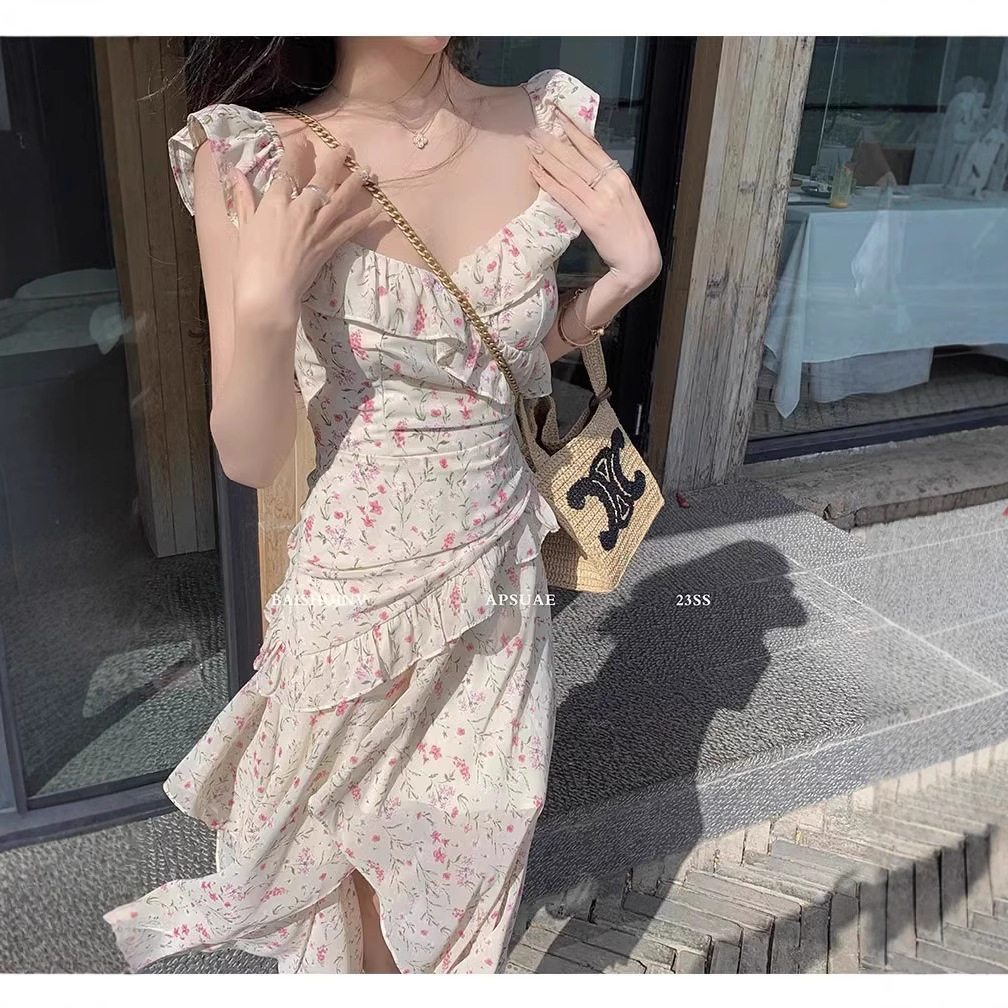 法式碎花V领小飞袖不规则连衣裙