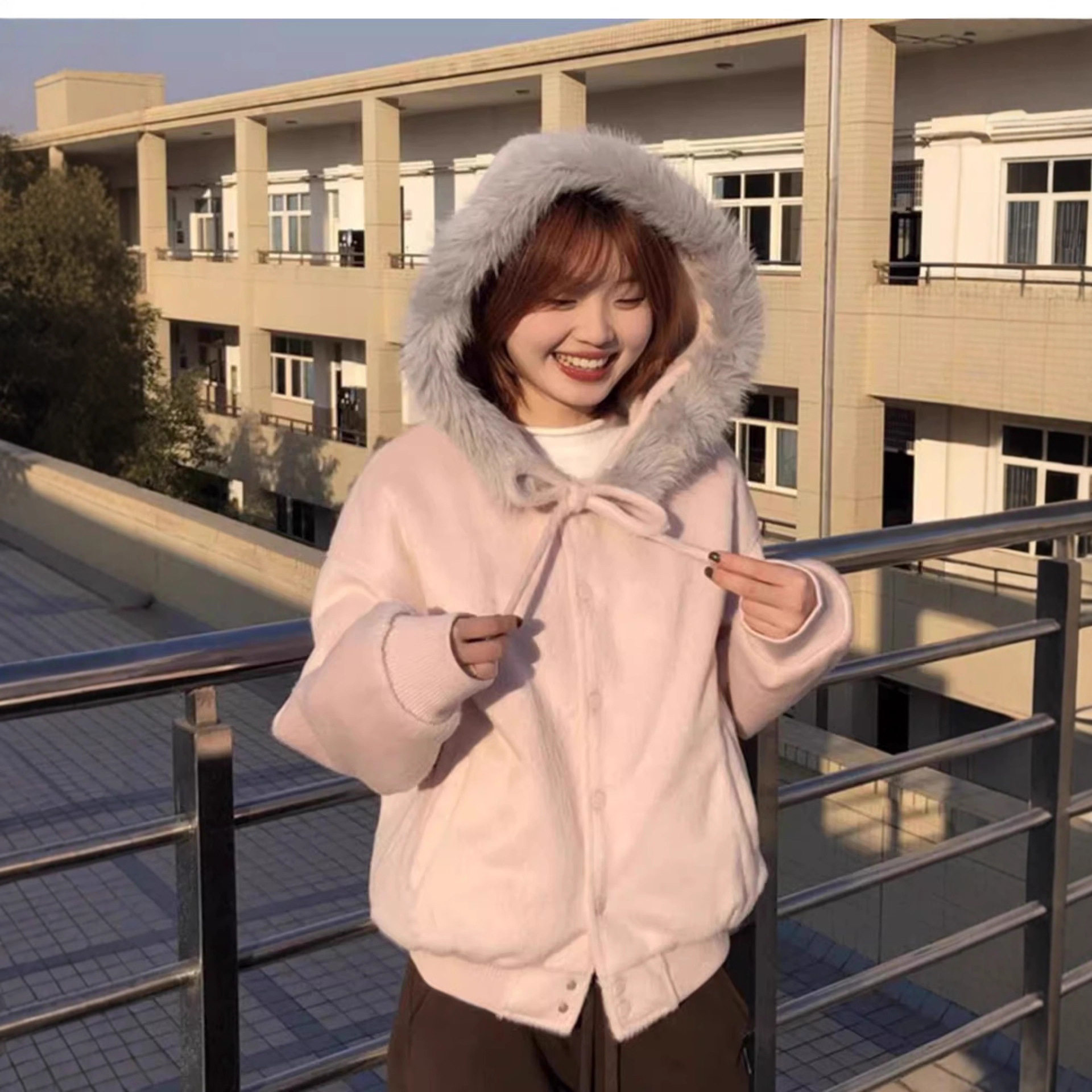 秋冬甜美蝴蝶结毛领夹棉呢外套女