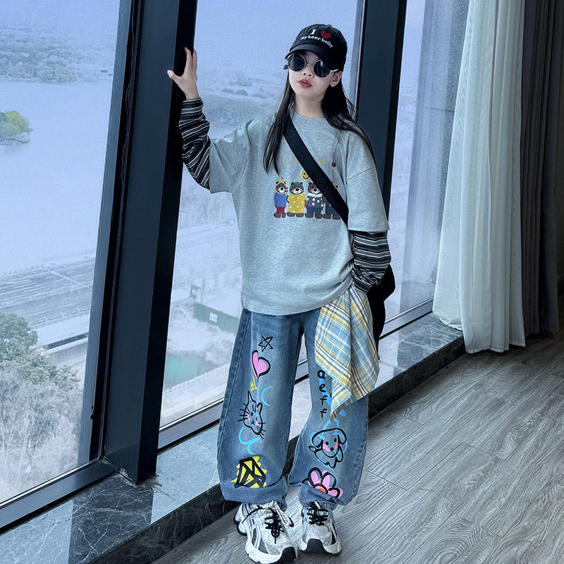 女童假两件卫衣2026新款春季卡通牛仔裤可拆卸小方巾休闲两件套潮