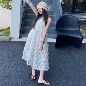 女童蕾丝连衣裙2026夏装小女孩露背吊带裙中大童叠穿镂空长裙