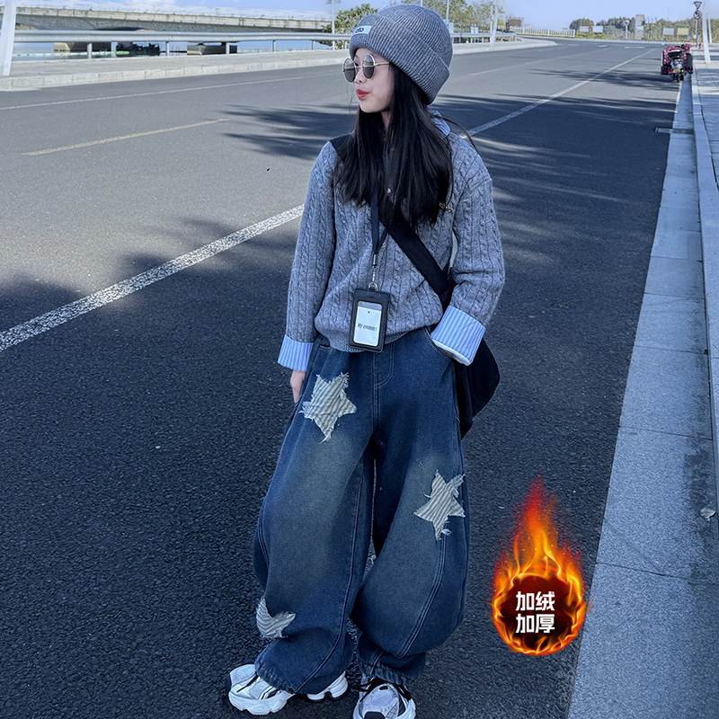 女童套装加绒冬款2025女孩加厚毛衣一体绒五角星牛仔弯刀裤两件套