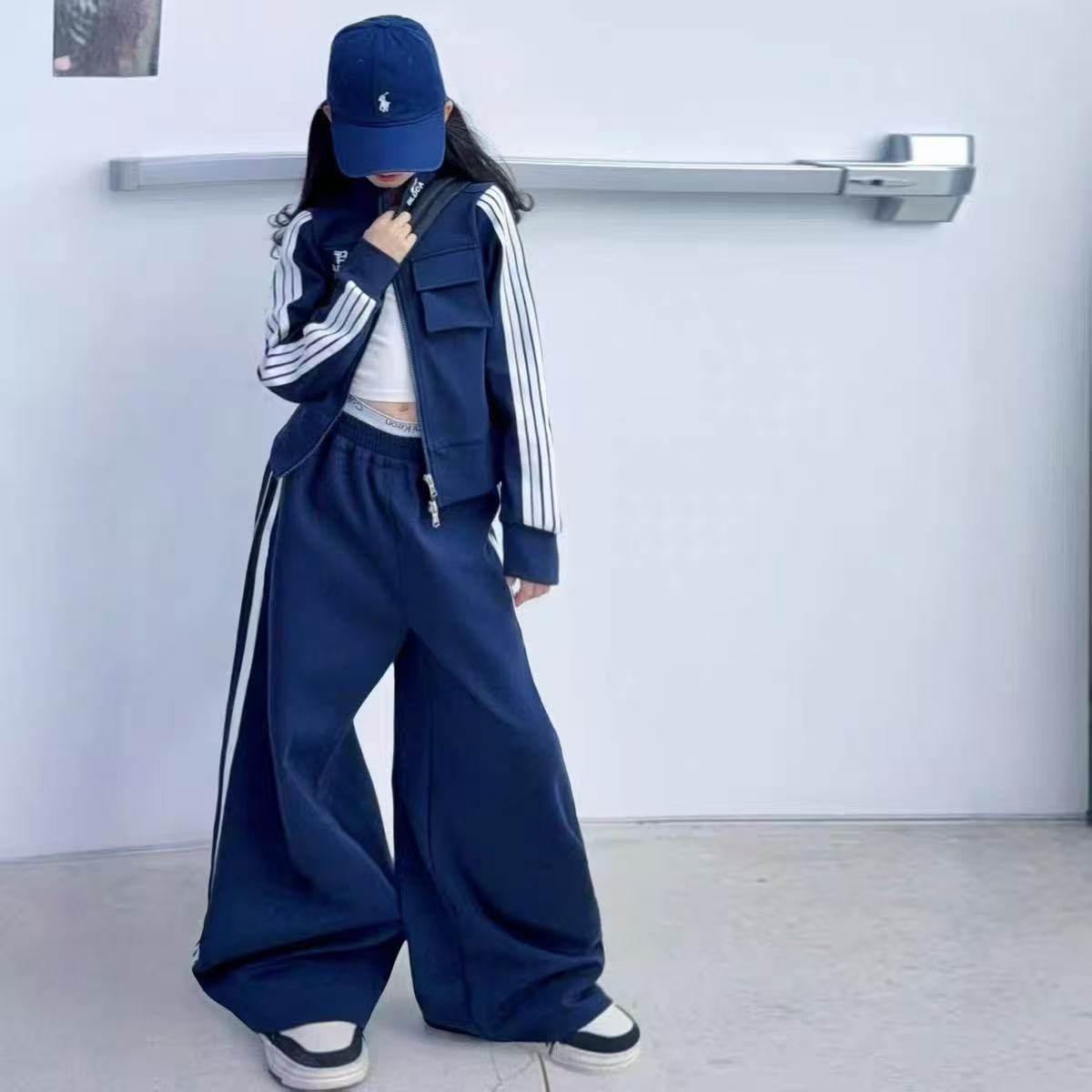 藏青色条纹卫衣时尚运动套装女童2026春款休闲阔腿裤韩版两件套,童装/婴儿装/亲子装,套装,淘宝优惠券,粉丝福利购,淘宝优惠卷