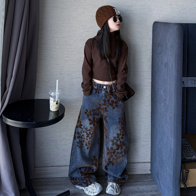 女童美式做旧脏脏印花弯刀牛仔裤秋冬季2025新款宽松阔腿镰刀裤潮,童装/婴儿装/亲子装,裤子,淘宝优惠券,粉丝福利购,淘宝优惠卷