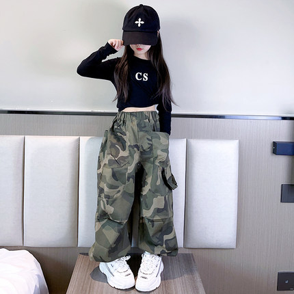 女童裤子春秋2025新款儿童宽松洋气迷彩长裤中大童网红休闲工装裤