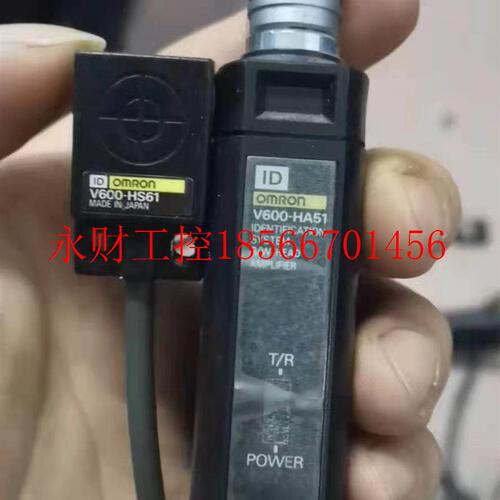 议价欧姆龙 V600-HA51 V600-HS61 库存整套￥
