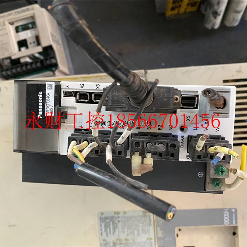 议价MEDKT7364CA1下A5ll伺服驱动器2.5KW驱动器9成新￥