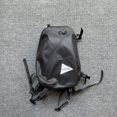 AND WANDER | Waterproof Daypack Black 黑色