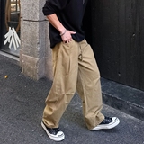 卡其色