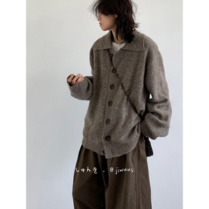 1506/M31881/P54复古翻领短款针织毛衣女小众软糯圈圈纱开衫1图片