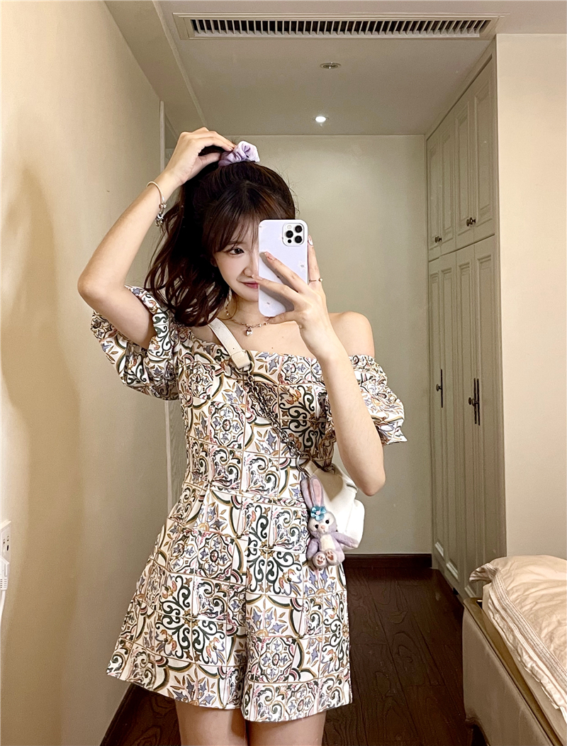 Real shot tile print Jumpsuit thin square neck shorts dress