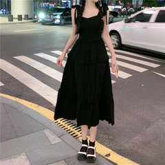 Real shot black suspender dress temperament close waist small black skirt medium length NEW